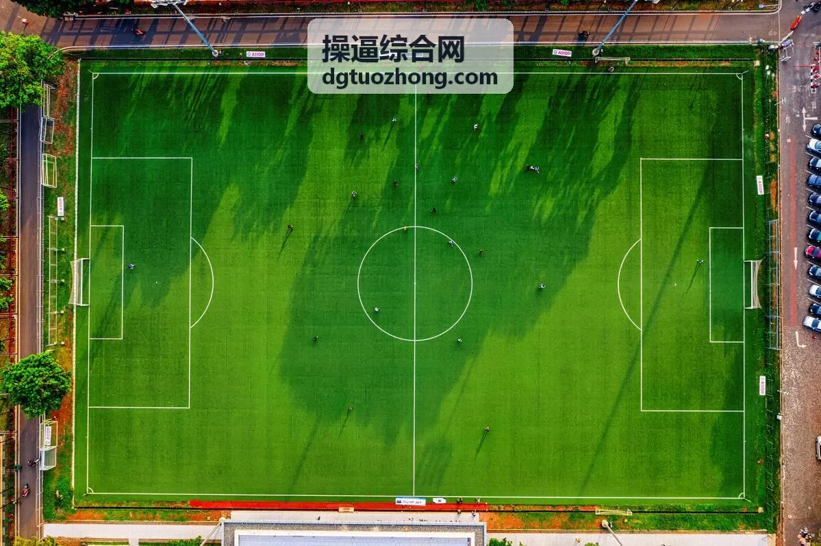 操逼综合网互动社区封面
